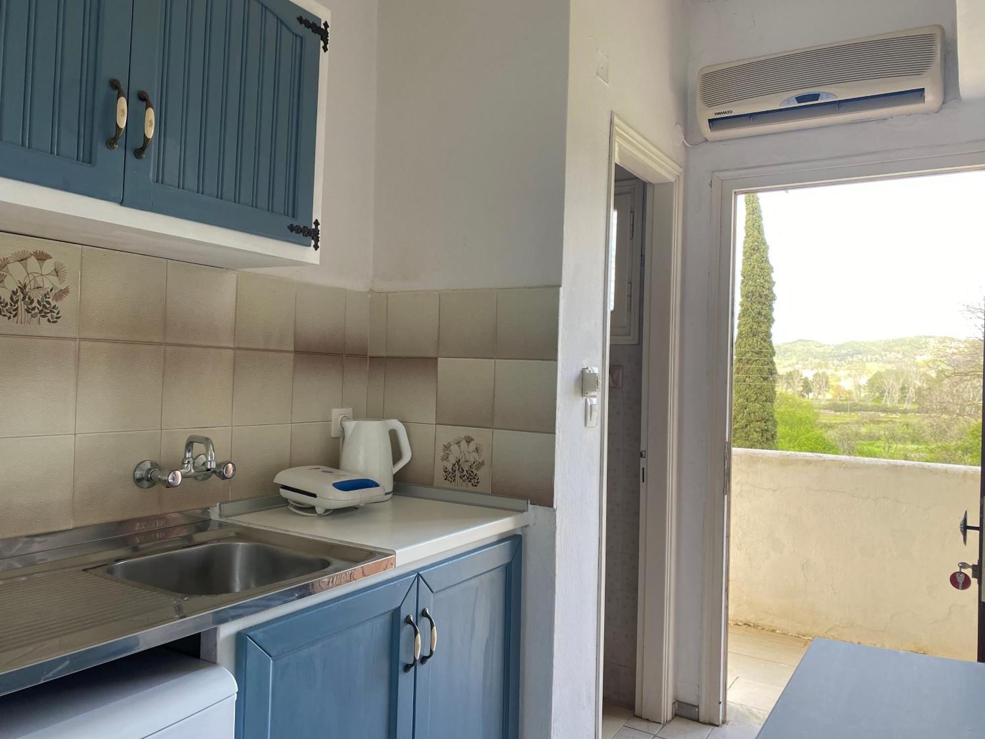 Navy Apartment With Mountain View &Private Parking Vátos Exterior foto