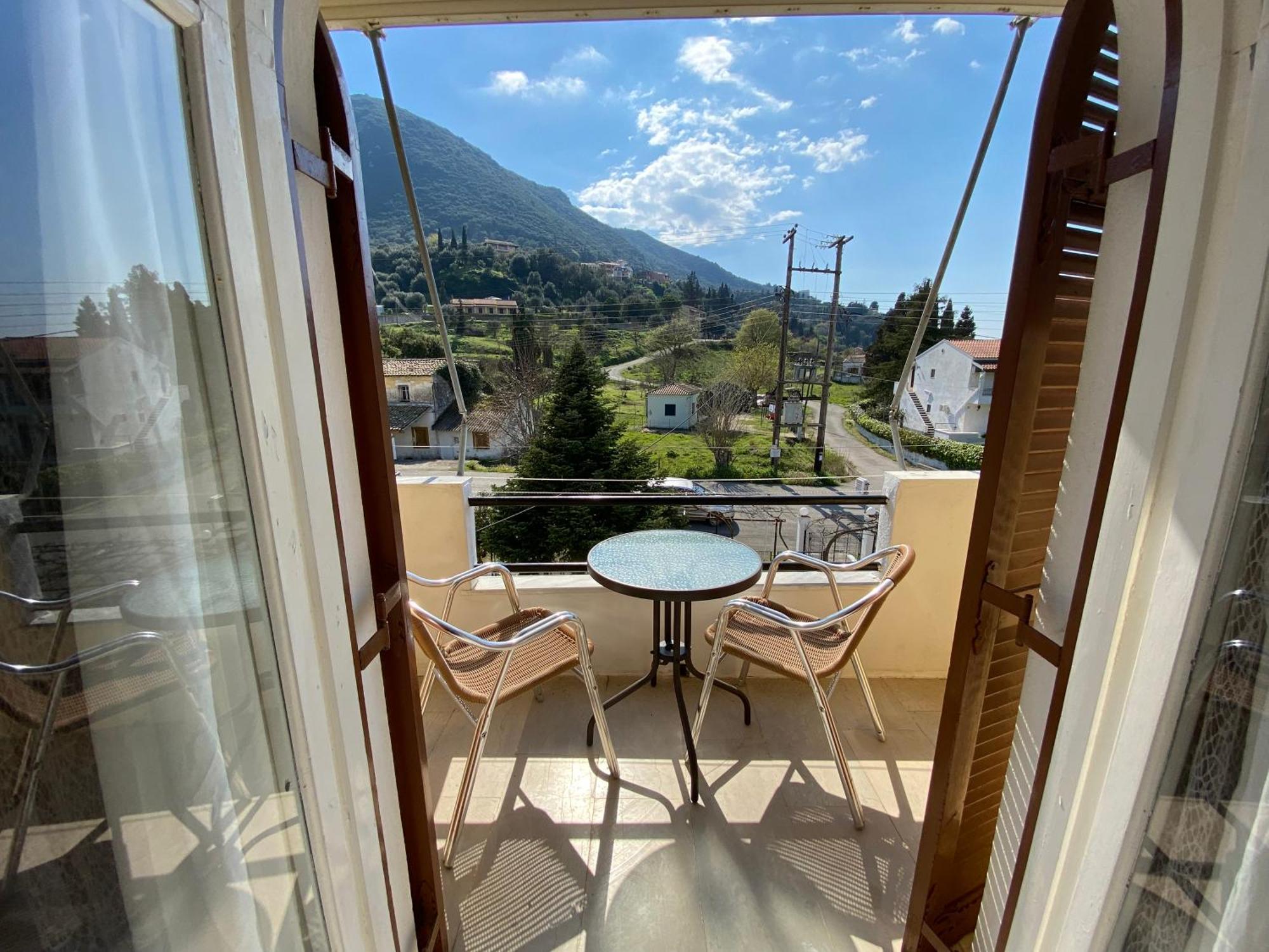 Navy Apartment With Mountain View &Private Parking Vátos Exterior foto